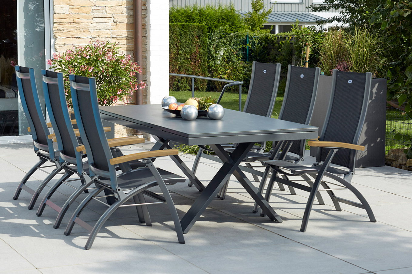 HARTMAN Modelo especial Xanadu / Primo Conjunto de comedor para jardín, xerix/natural, Aluminio/Teca/Vidrio cerámico, 6 sillas plegables, 220/280x100cm, Estructura en X, Reposabrazos de teca 23334__1