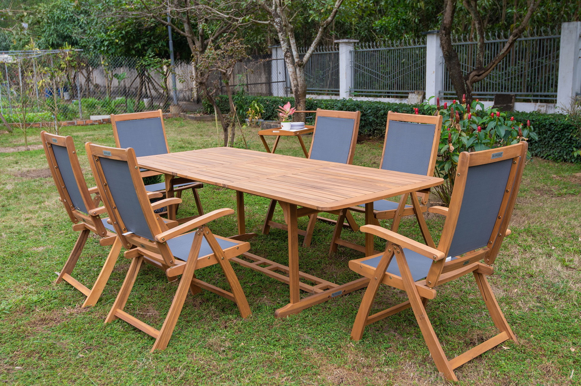 OUTFLEXX Conjunto de comedor de jardín, natural/gris, acacia/textilene, mesa extensible 150/200 x 90 cm, 6 sillas plegables de 5 posiciones, producto certificado FSC® 22809__1