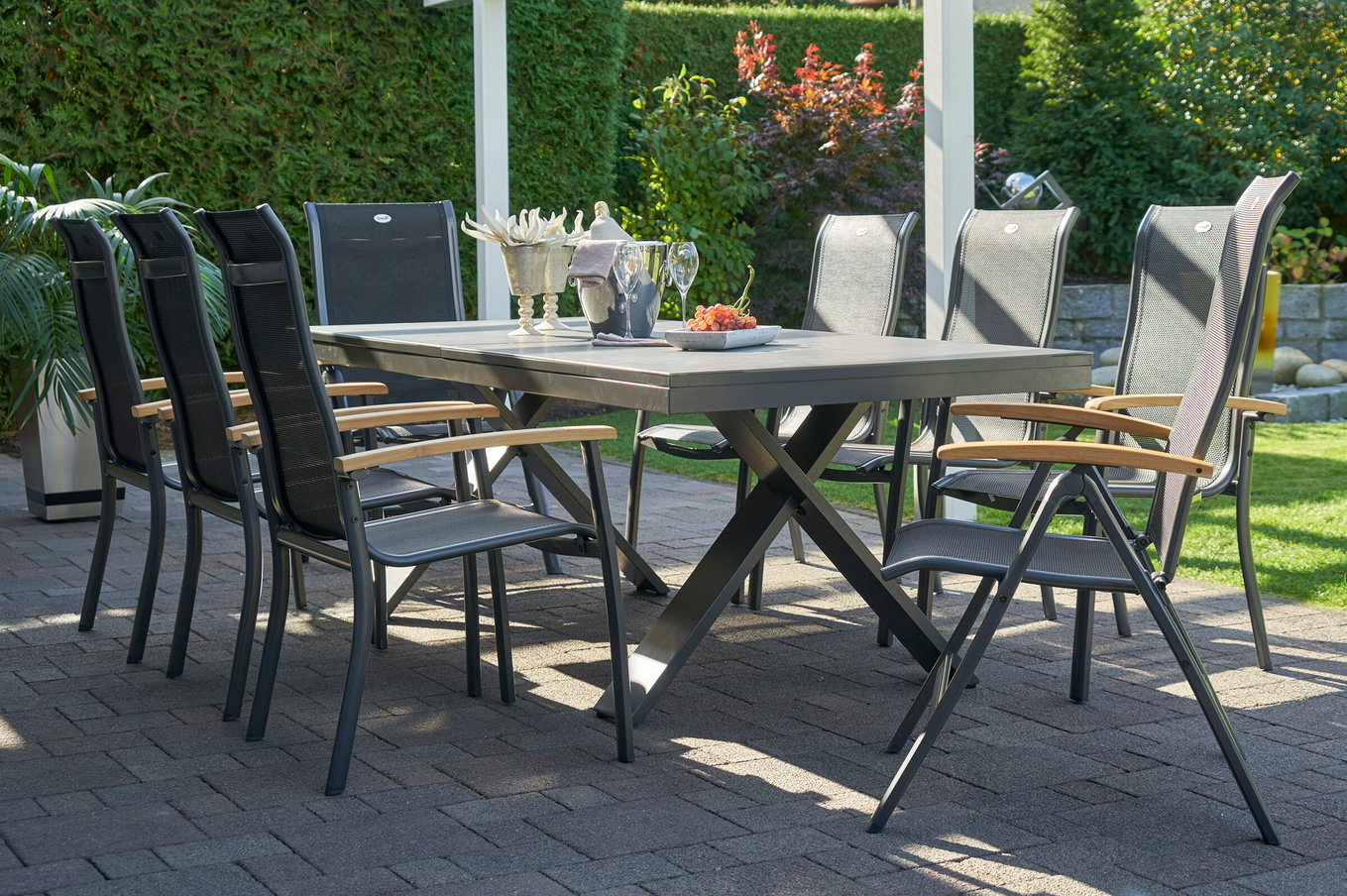 HARTMAN Modelo especial Xanadu / Alice Conjunto de comedor de jardín, xerix/negro, Aluminio/Vitrocerámica, 4x4 Textiles, 6 sillones apilables, 2 sillas plegables, 220/280x100cm 21110__1