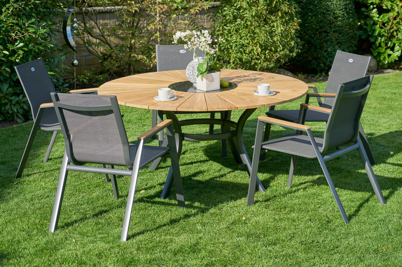 HARTMAN Provence / Aruba Conjunto de comedor de jardín, xerix/antracita, Alu/Madera de teca, 5 sillas apilables, Ø150cm, incl. hielera 21192__1