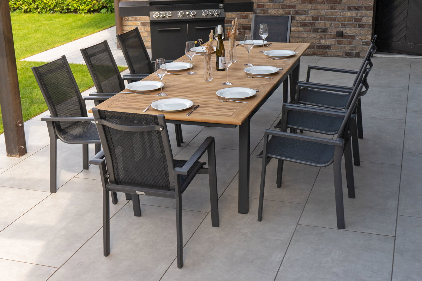 OUTFLEXX Conjunto de comedor de jardín, OUTFLEXX® antracita mate, Aluminio / Teca / Textil, Mesa extensible 180/240x100cm, 8 Sillas apilables 22194__1