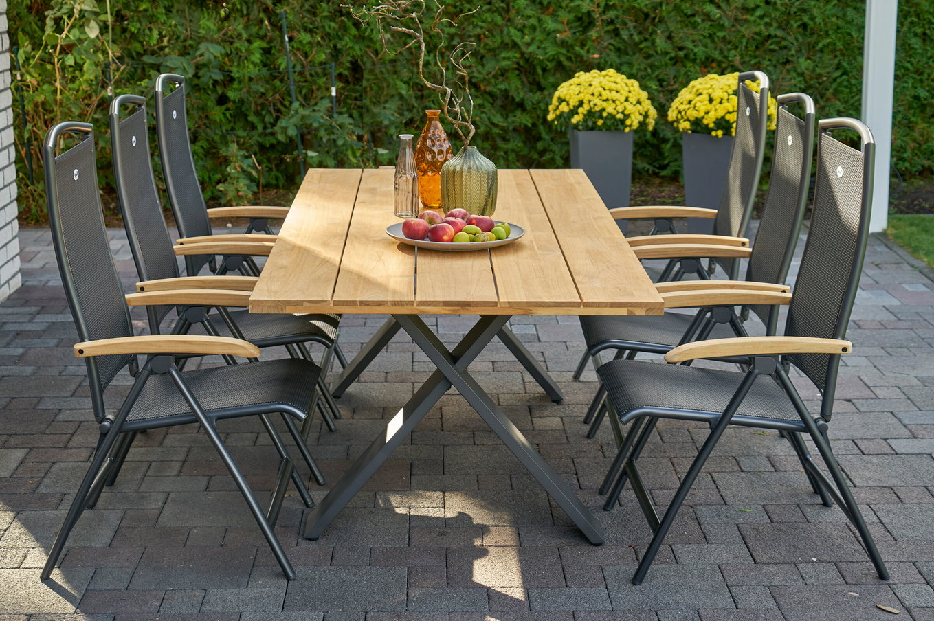 HARTMAN Xanadu / Raffaelo Conjunto de comedor de jardín, xerix/antracita, Alu/Madera de teca, 6 sillas plegables, Mesa 220 x 100 cm 21151__1