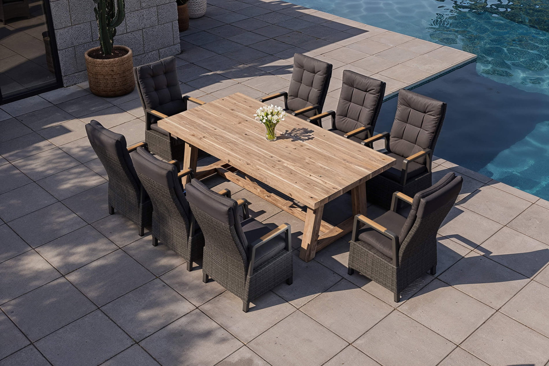 OUTFLEXX Nova Garten-Essgruppe mit 8 Sesseln, anthrazit/grau/natur, Alu/Polyrattan, 220 x 110 cm Tisch, verstellbare Rückenlehne mit Teak-Armlehnen, FSC®-zertifiziertes Produkt OUTFLEXX Nova Garten-Essgruppe mit 8 Sesseln, anthrazit/grau/natur, Alu/Polyrattan, 220 x 110 cm Tisch, verstellbare Rückenlehne mit Teak-Armlehnen, FSC®-zertifiziertes Produkt