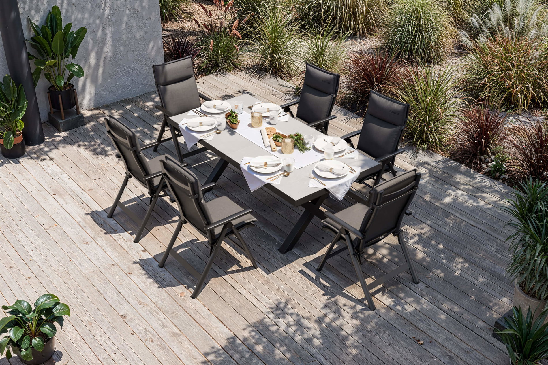 Conjunto de comedor de jardín OUTFLEXX Serro, antracita mate/negro/antracita Alu/Cerámica/Textilene, 200/260 x 100 cm, 6 sillas plegables incl. 6 cojines