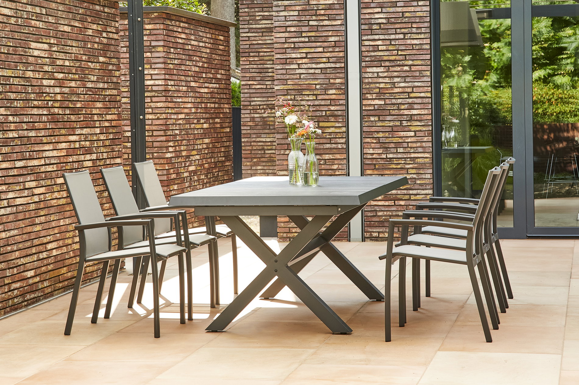 SIENA GARDEN Messina/Velia Conjunto de comedor para jardín, antracita/gris, Alu/Tejido Ranotex®/Cerámica, 200-260 x 100 cm, incl. 6 sillones Dining 23809__1